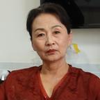 张步英