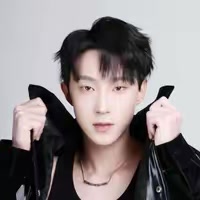 吕振华