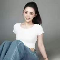 易龍晶