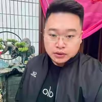 刘怡凡
