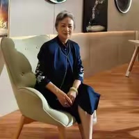 刘青霞