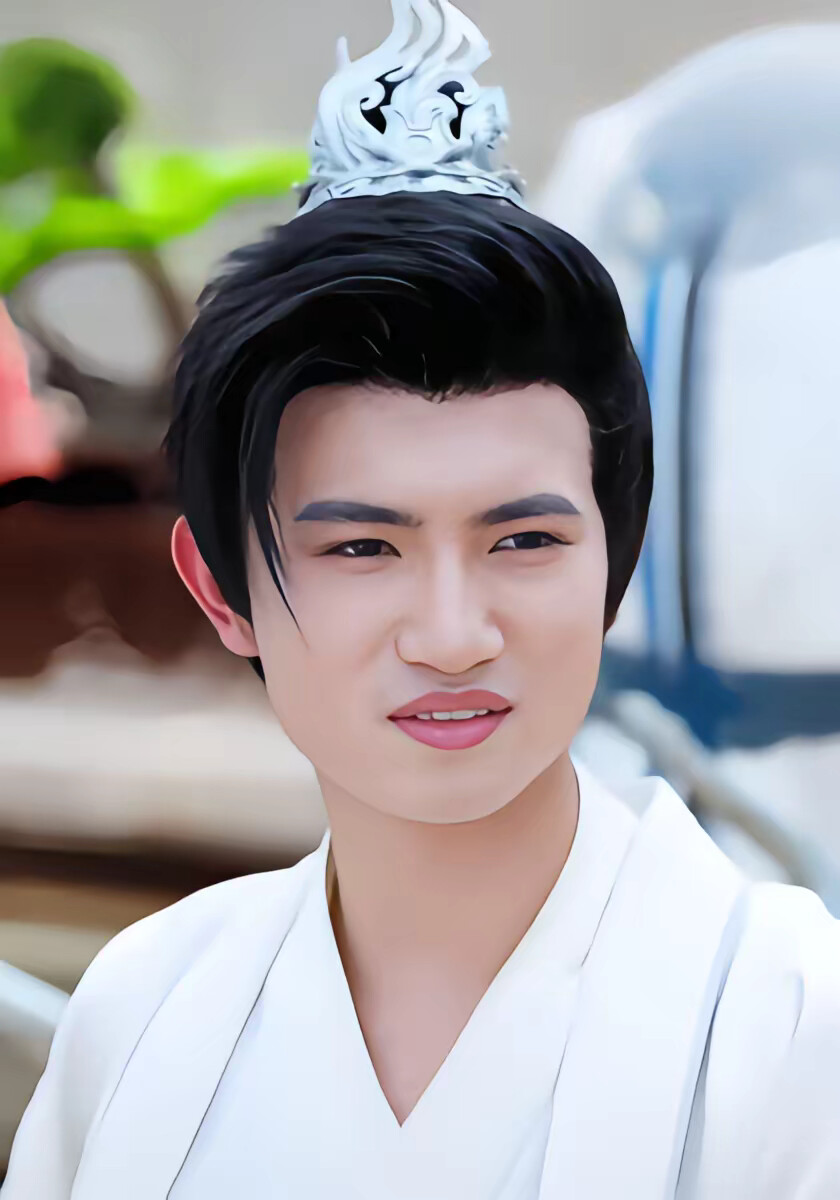 《功德錘王，女帝被我錘懵了》劇照