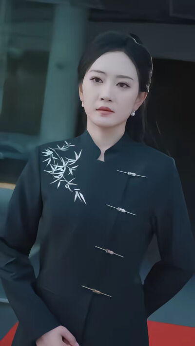《人中之凤》剧照