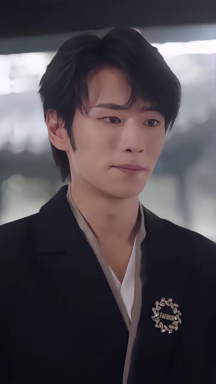 《錯認鏡中花》劇照