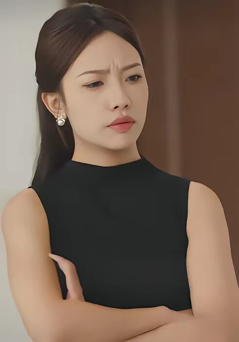 《我剛離婚，系統就來了》劇照