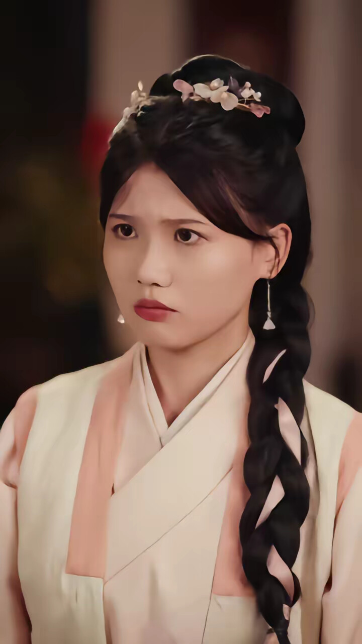 《開局難民營，我靠系統拼單盆滿缽滿》劇照