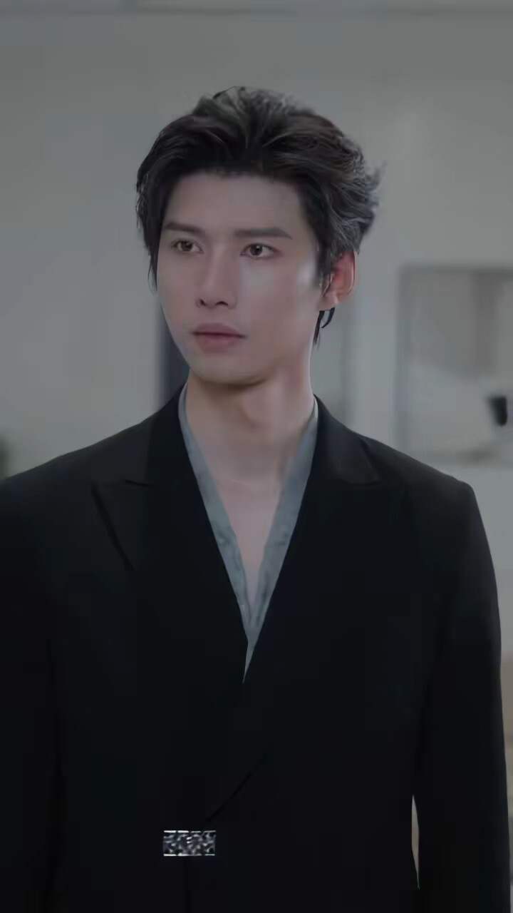 《領證當天，撿了個老公回家》劇照