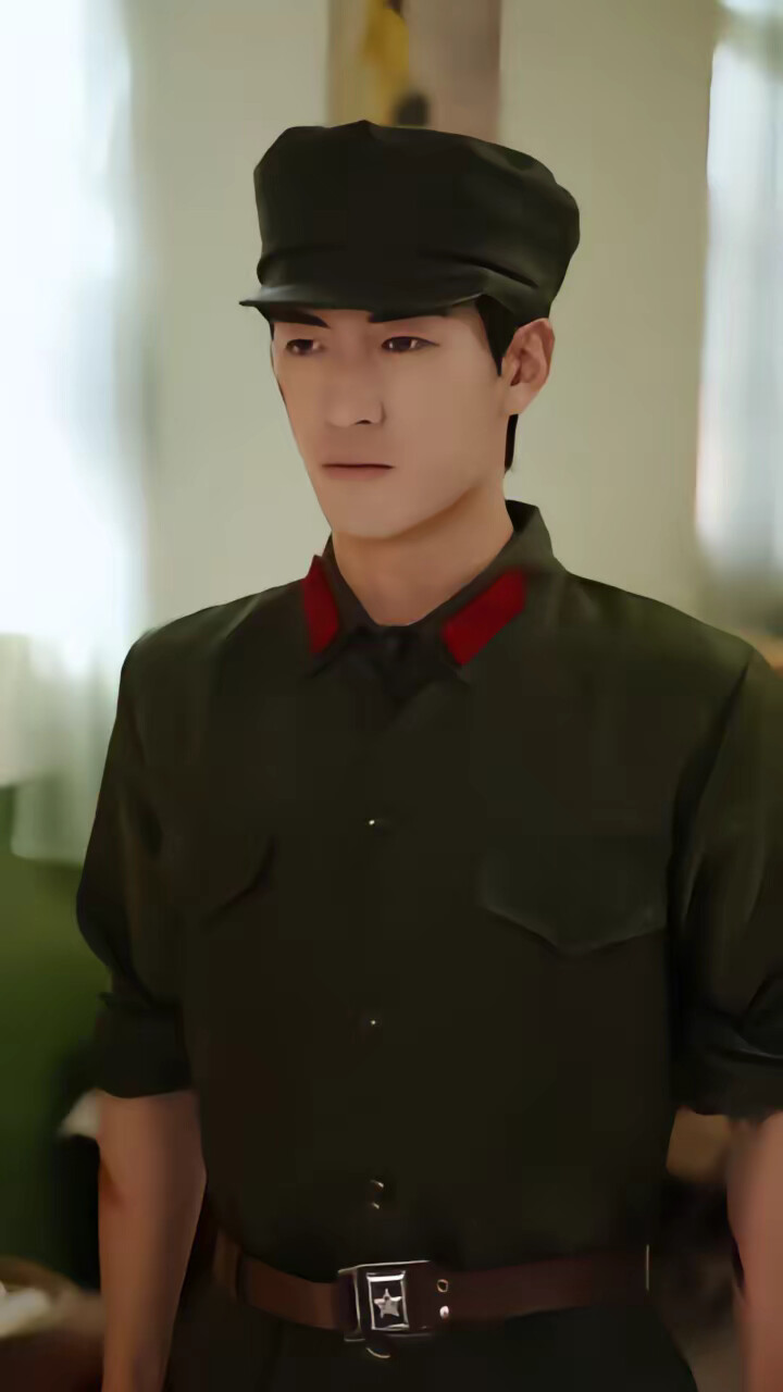 《末世拽姐穿七零，驚豔海島嫁硬漢》劇照