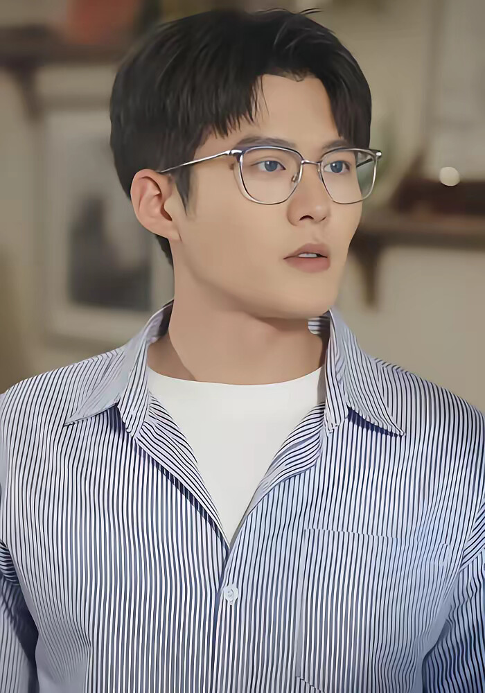 《弟弟班主任居然是我初戀》劇照