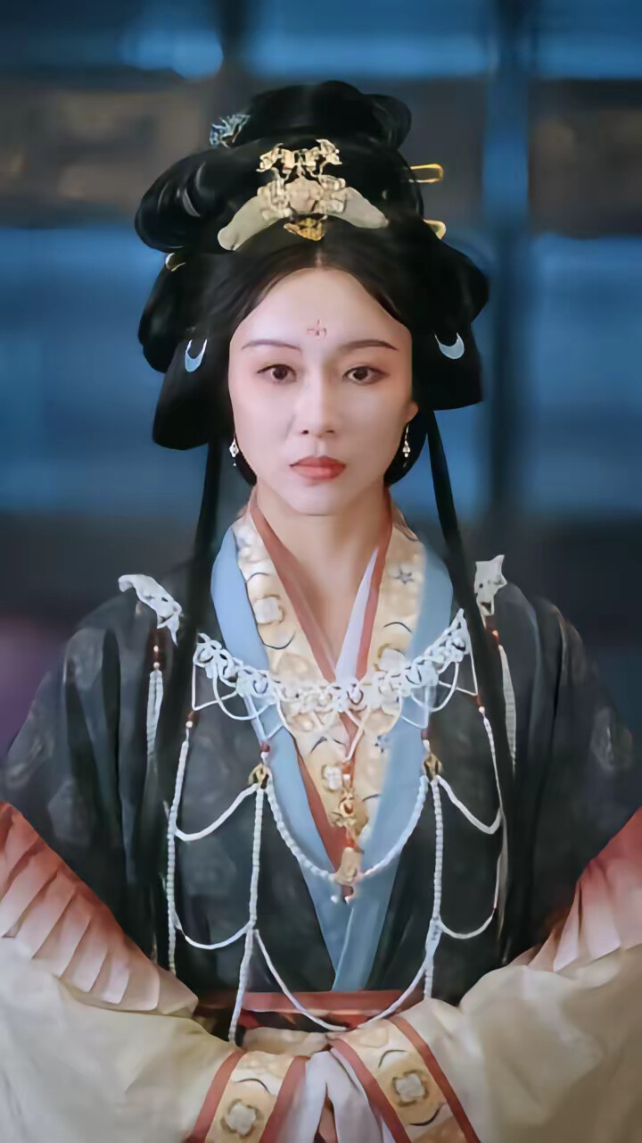 《被偷聽心聲後！全皇朝寵我》劇照