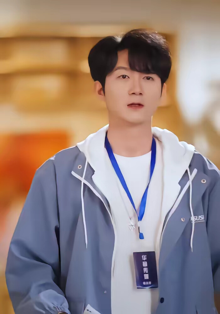 《畢業後我進了親戚公司》劇照