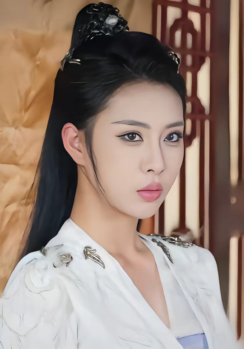 《功德錘王，女帝被我錘懵了》劇照