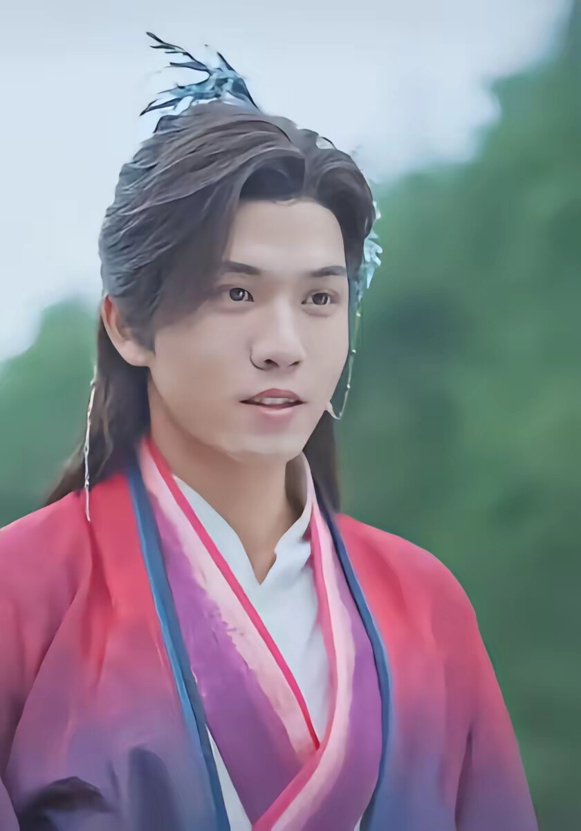 《開局帝境宗主，無限合成仙人長老》劇照