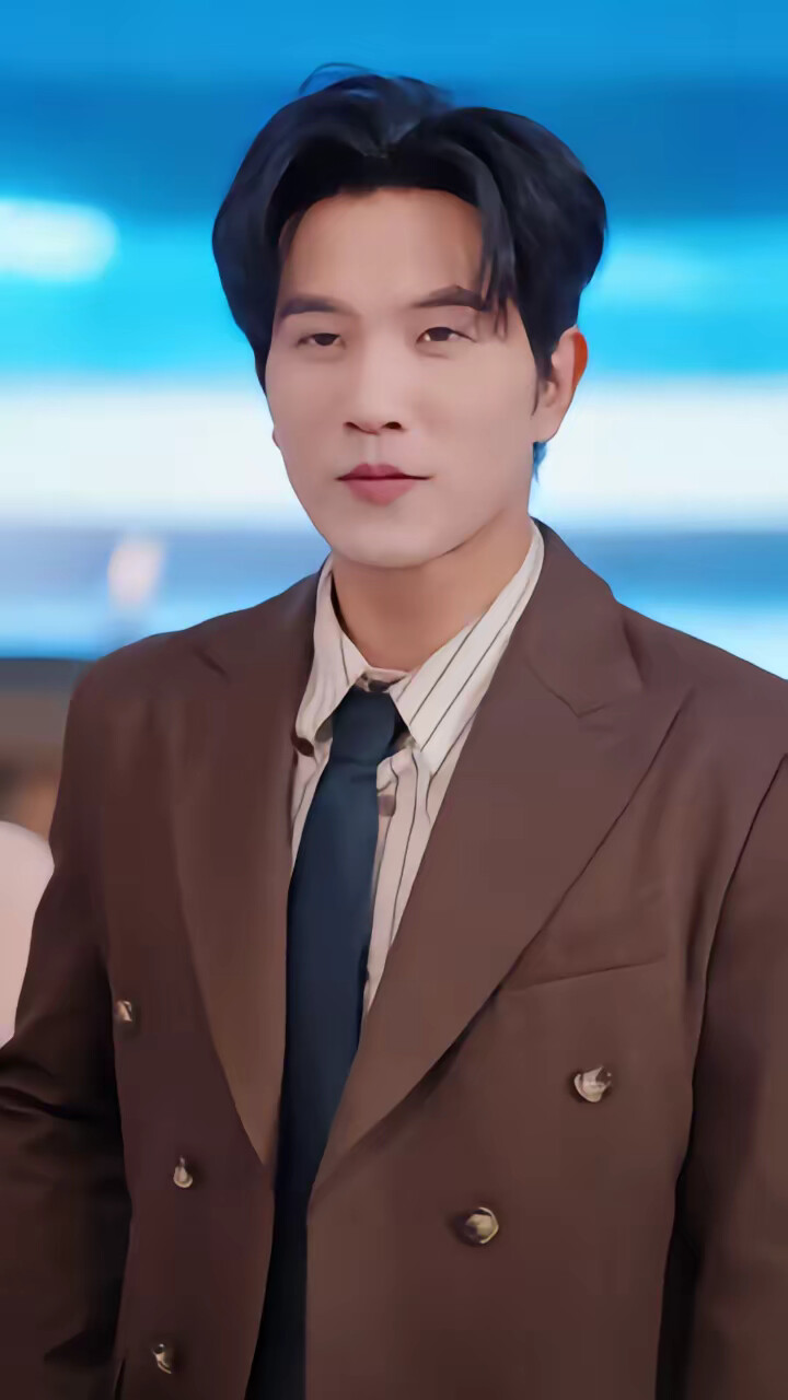 《我的乾爹是外星大佬》劇照