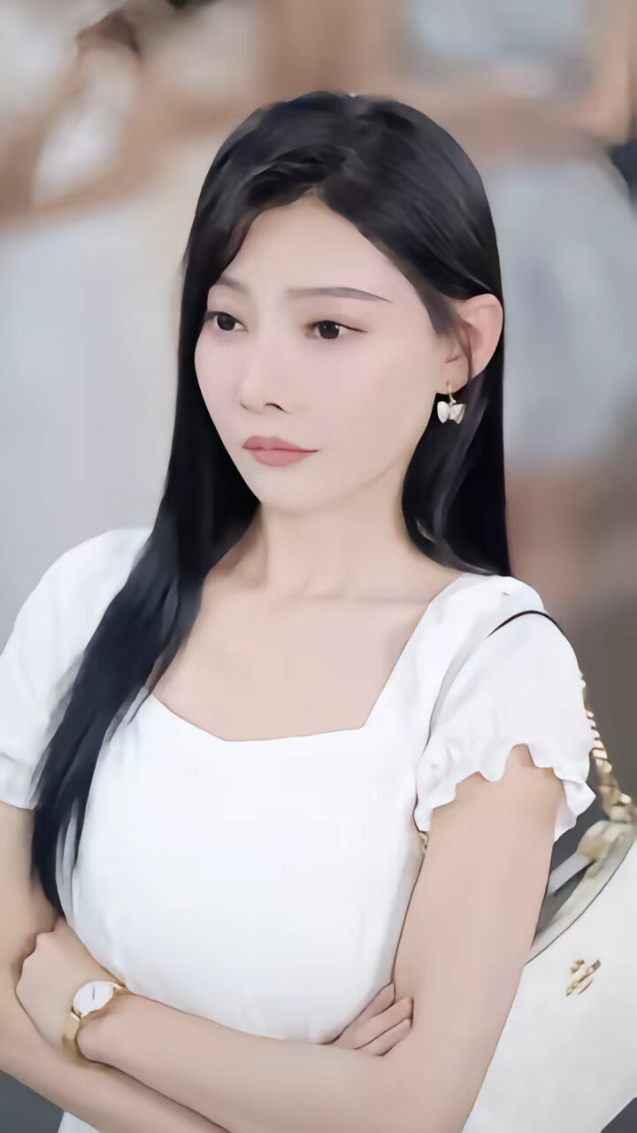 《不裝了離婚後我馬甲掉一地》劇照