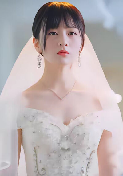 《闪婚对象竟是宠妻巨鳄》剧照