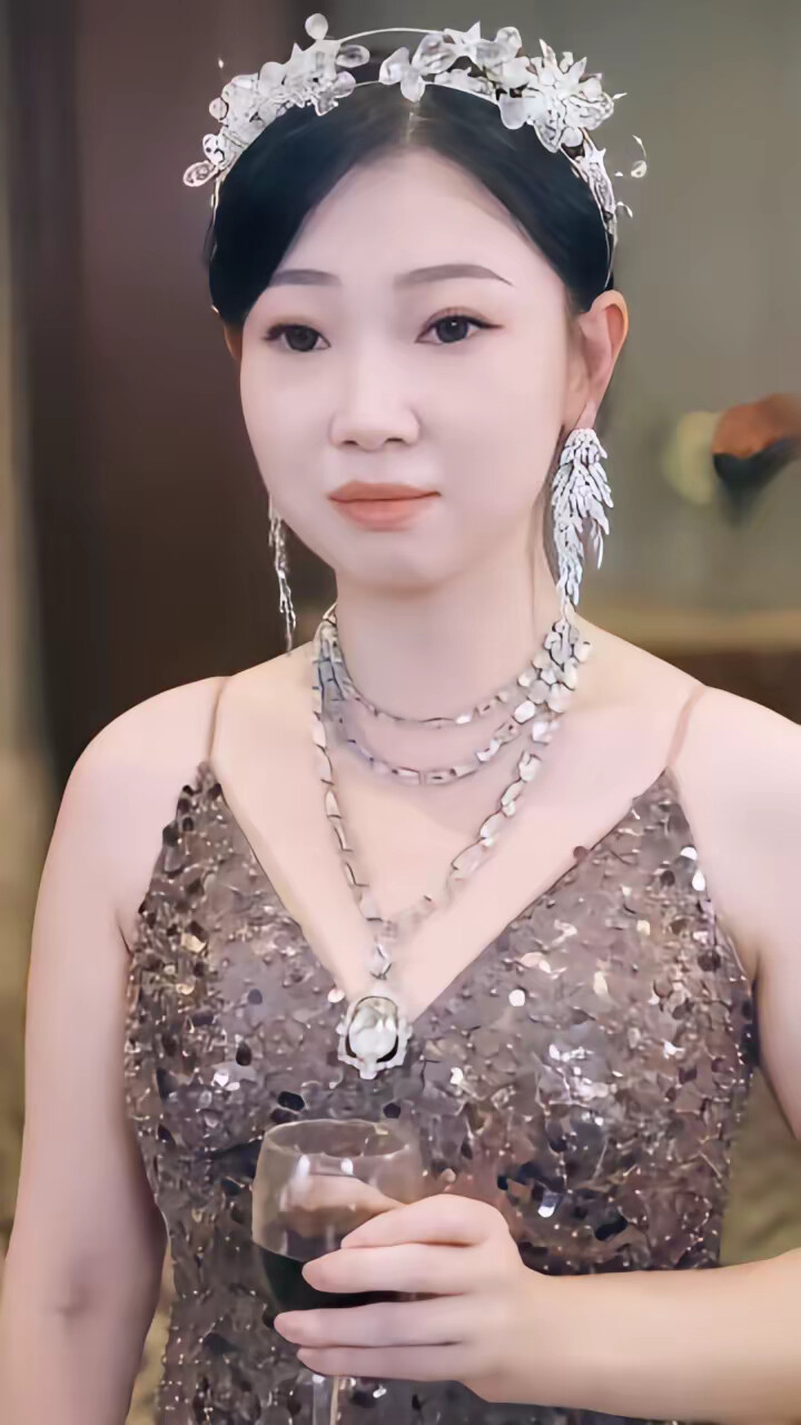 《總裁大叔深深寵》劇照