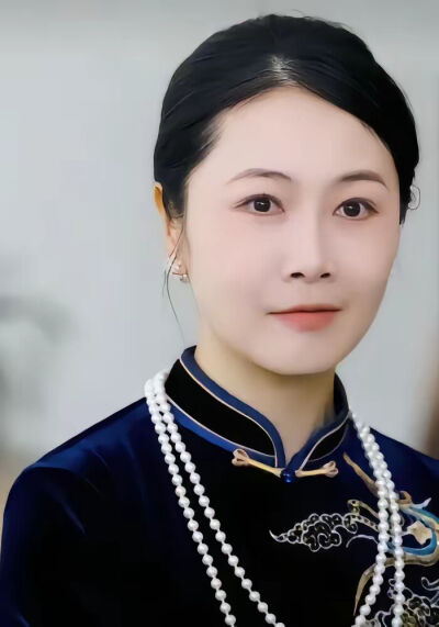 《布衣之下，万贯之身》剧照