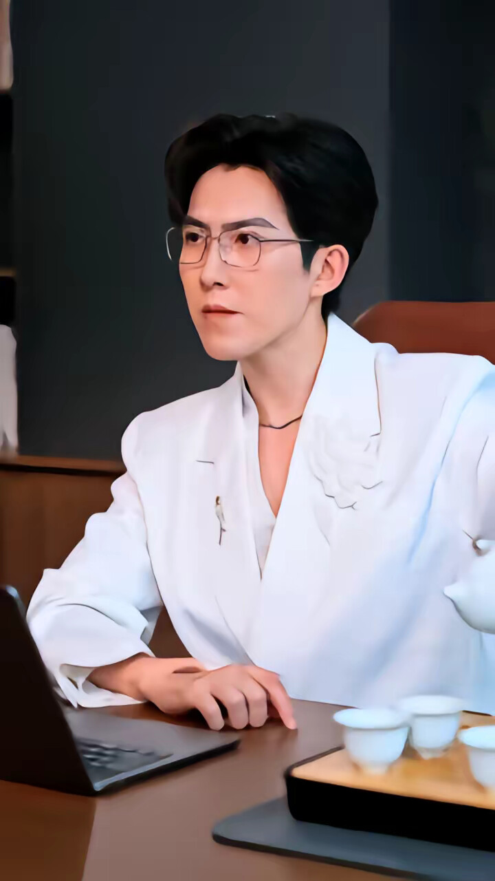 《學法律的玄學大師，很常見嗎》劇照