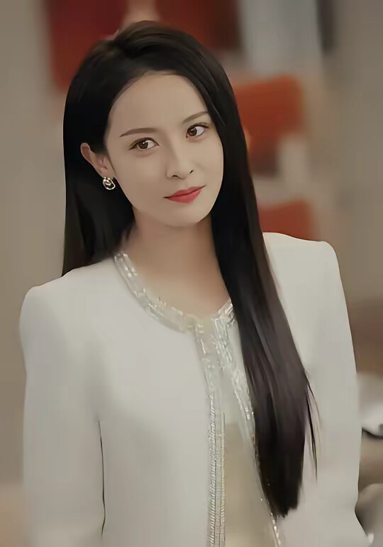 《改嫁京圈太子，竹馬們悔不當初》劇照