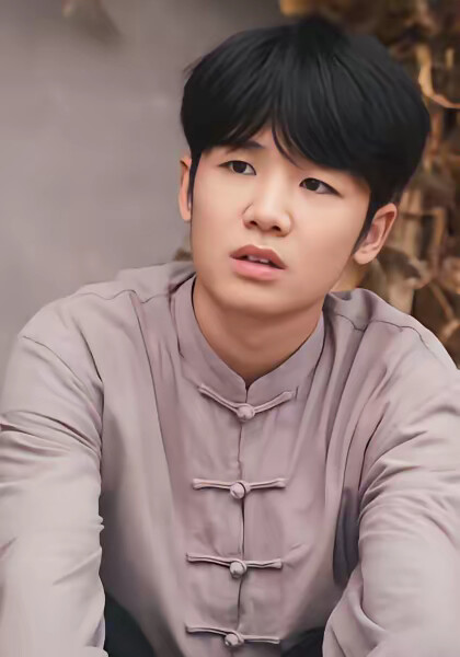 《穿越荒年我的系統能變寶》劇照