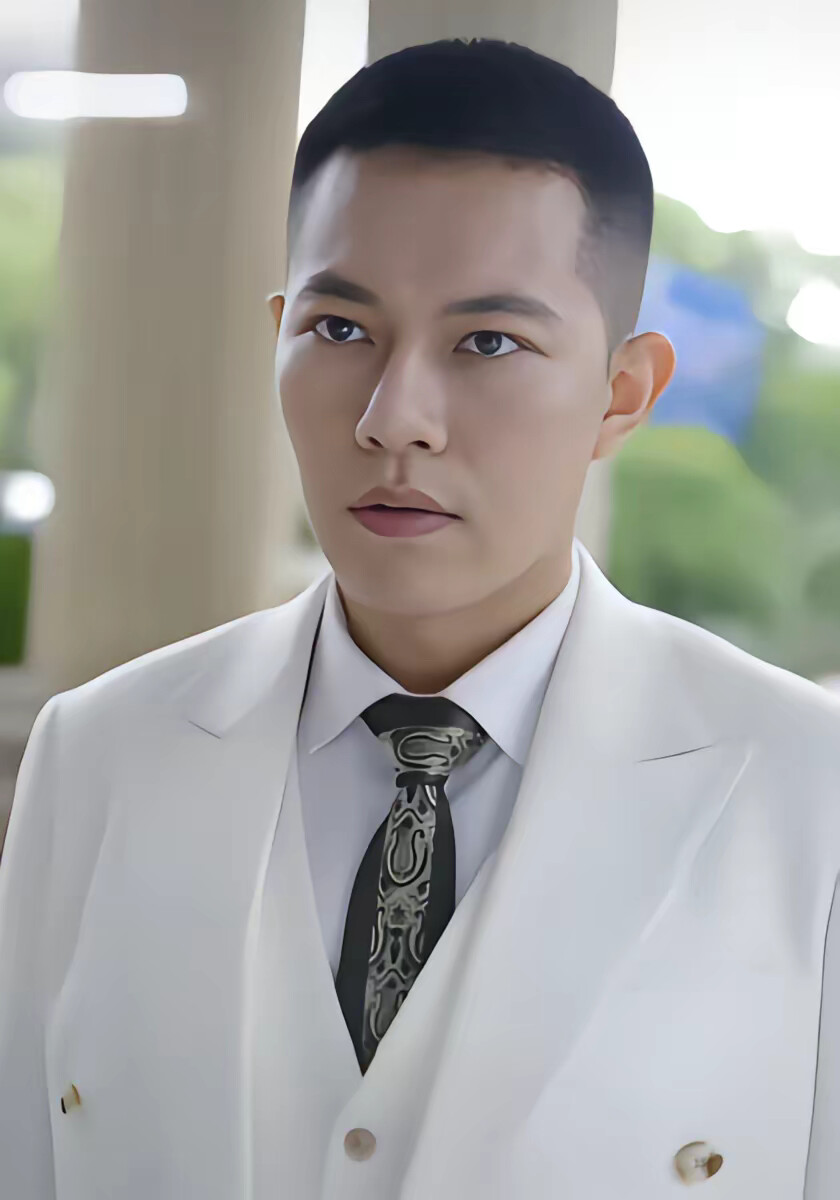 《白衣聖主》劇照