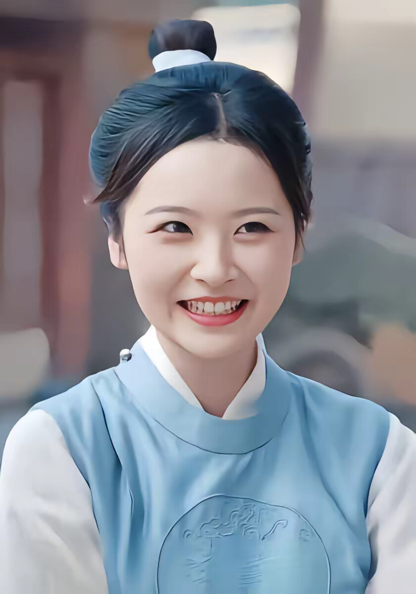 《穿進女尊世界後，我成了香餑餑》劇照