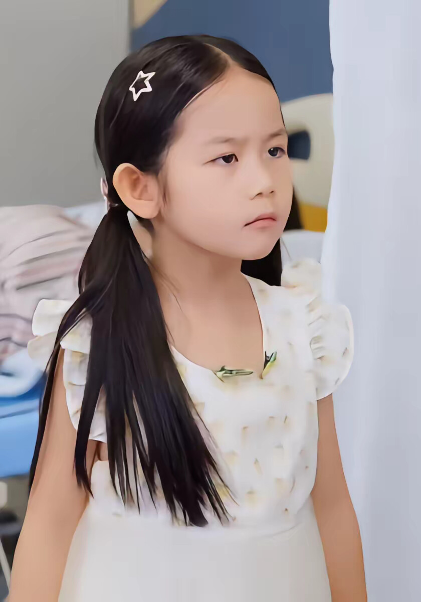 《面具之下的他》劇照