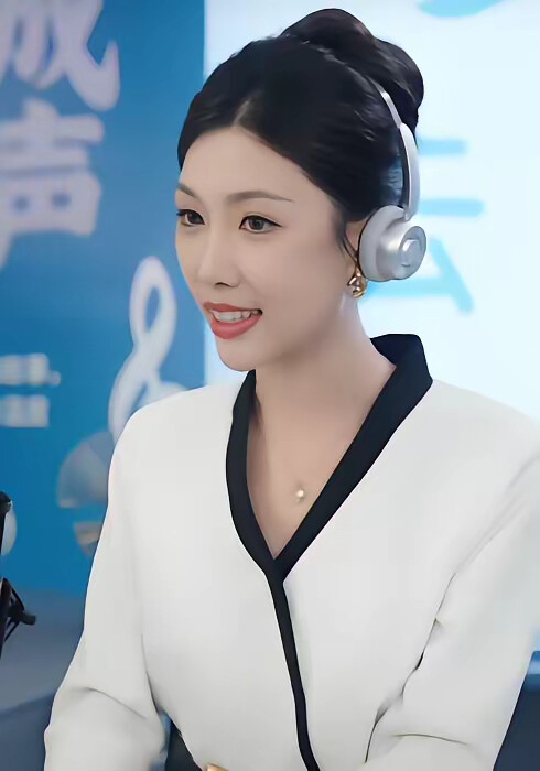 《我為歌狂之我成為電臺帝王》劇照