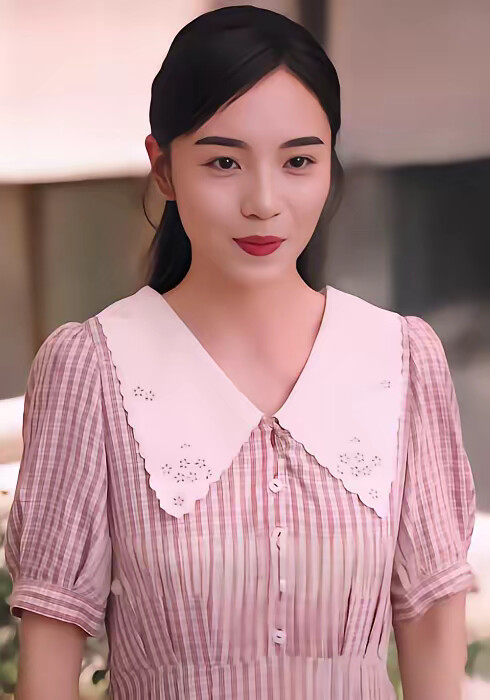 《重回八零帶崽崽閃婚冷麵教官》劇照