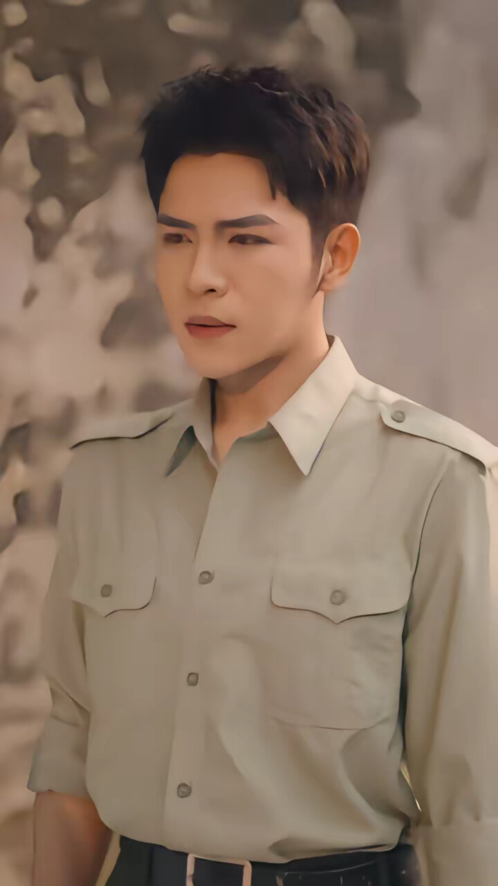 《重生六零家屬院，冷麵硬漢為她折腰》劇照