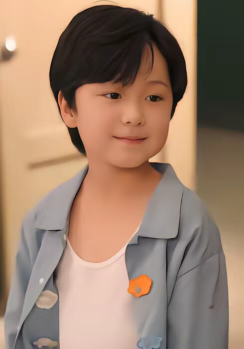 《重回八零帶崽崽閃婚冷麵教官》劇照