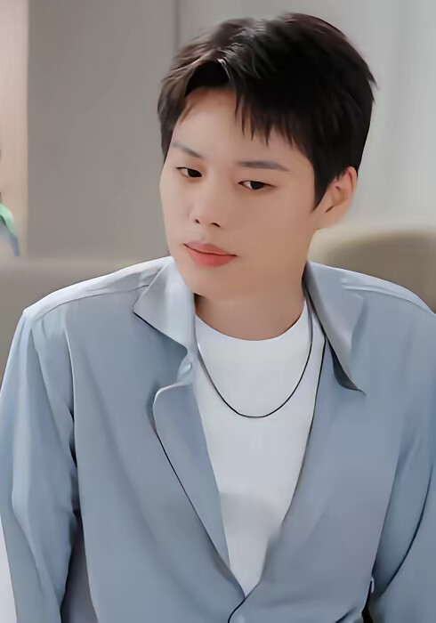 《今夜玫瑰吻你》劇照