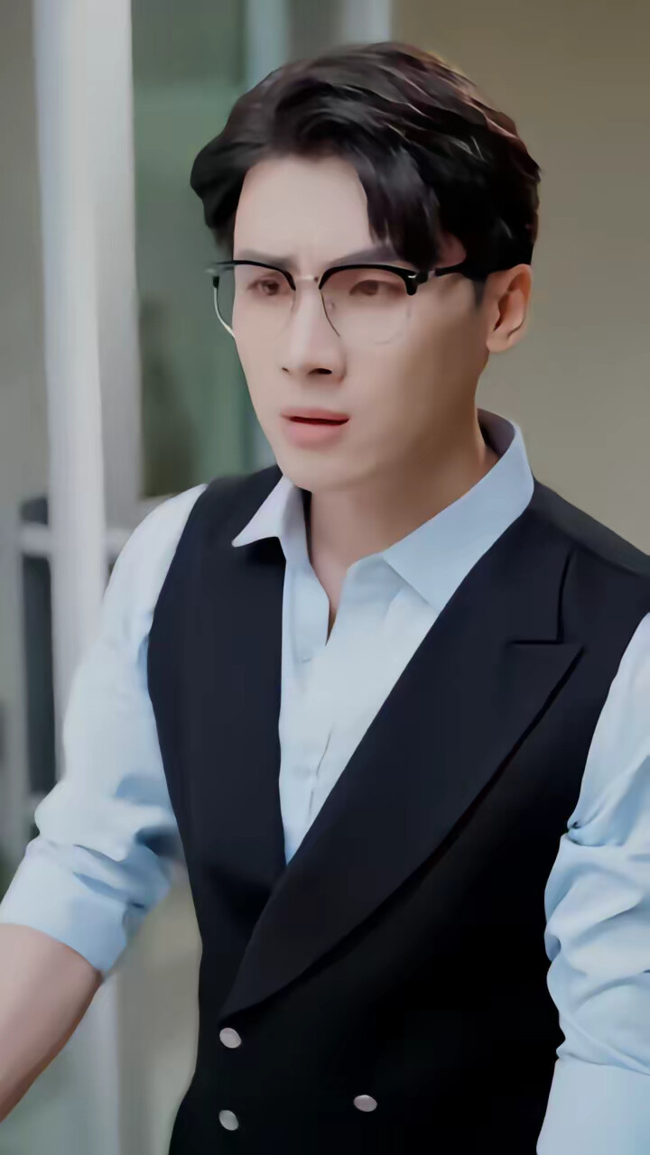 《月光照遺骨，雪葬未亡人》劇照