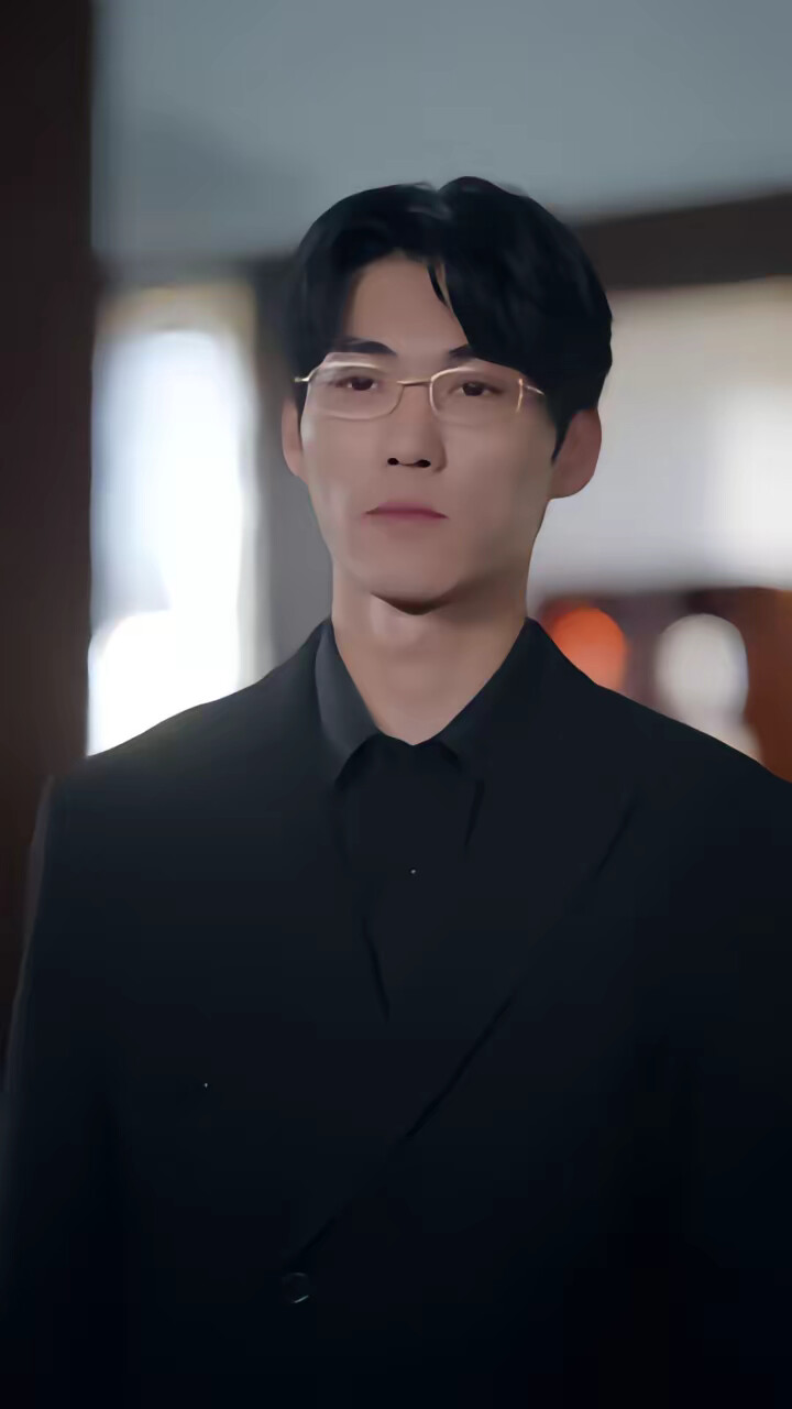 《囚籠裡的白玫瑰》劇照