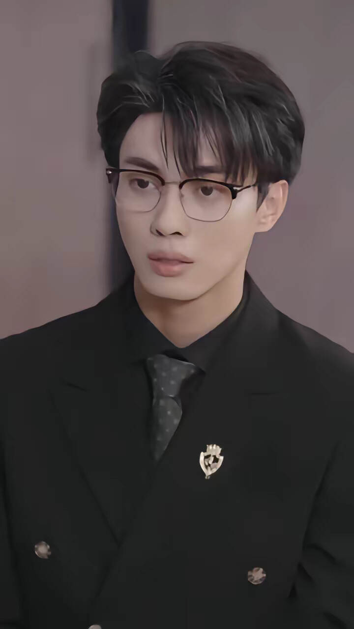 《出國七年後，丈夫哭著求我和女兒回頭》劇照