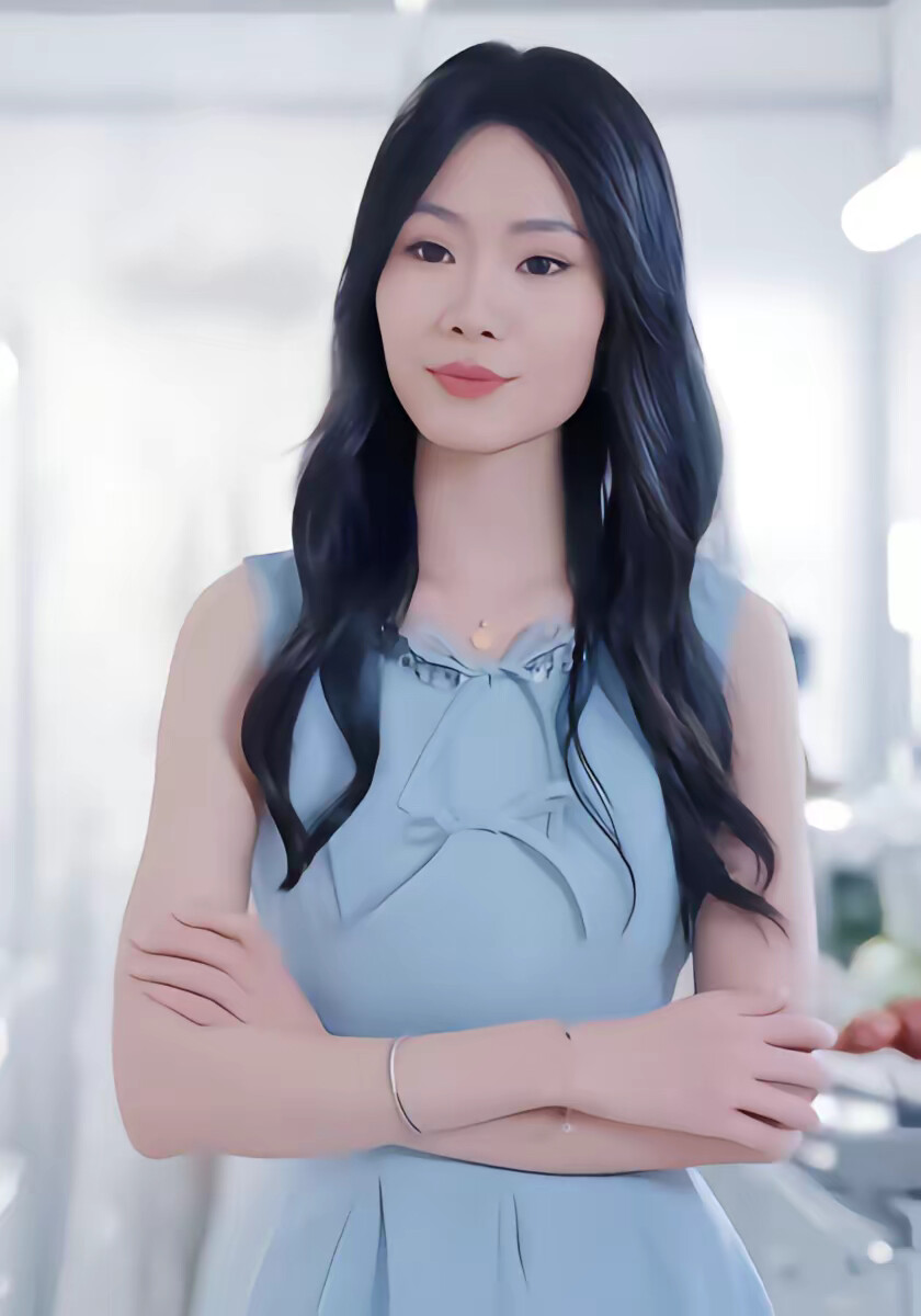 《她帶著火回來》劇照