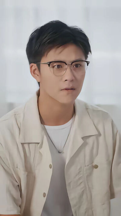 《鉴宝之神级修复系统》剧照