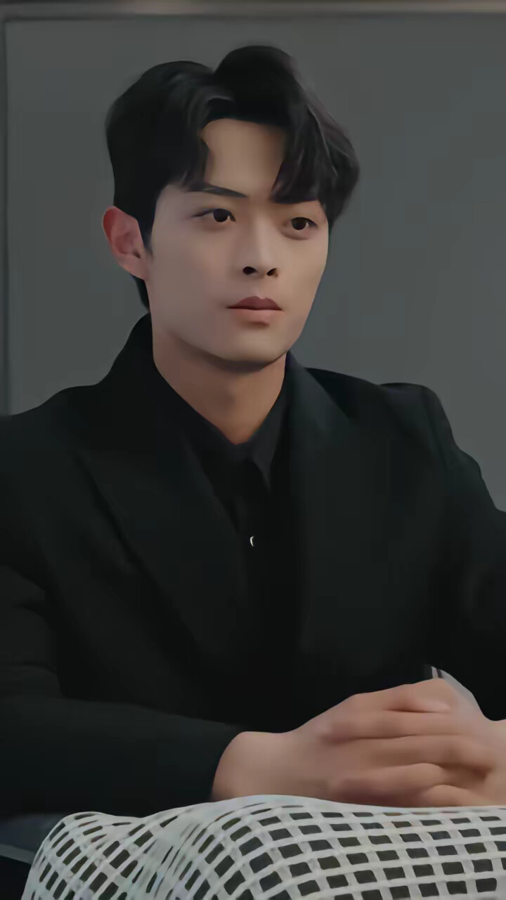 《AI男友竟深藏不露》劇照