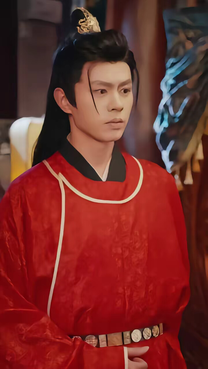 《洞房夜遭換親，她帶小皇帝去逃荒》劇照