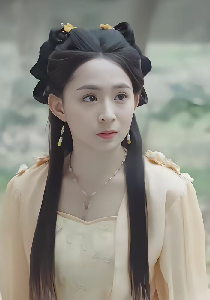 《混沌圣体，开局为仙子解毒》剧照