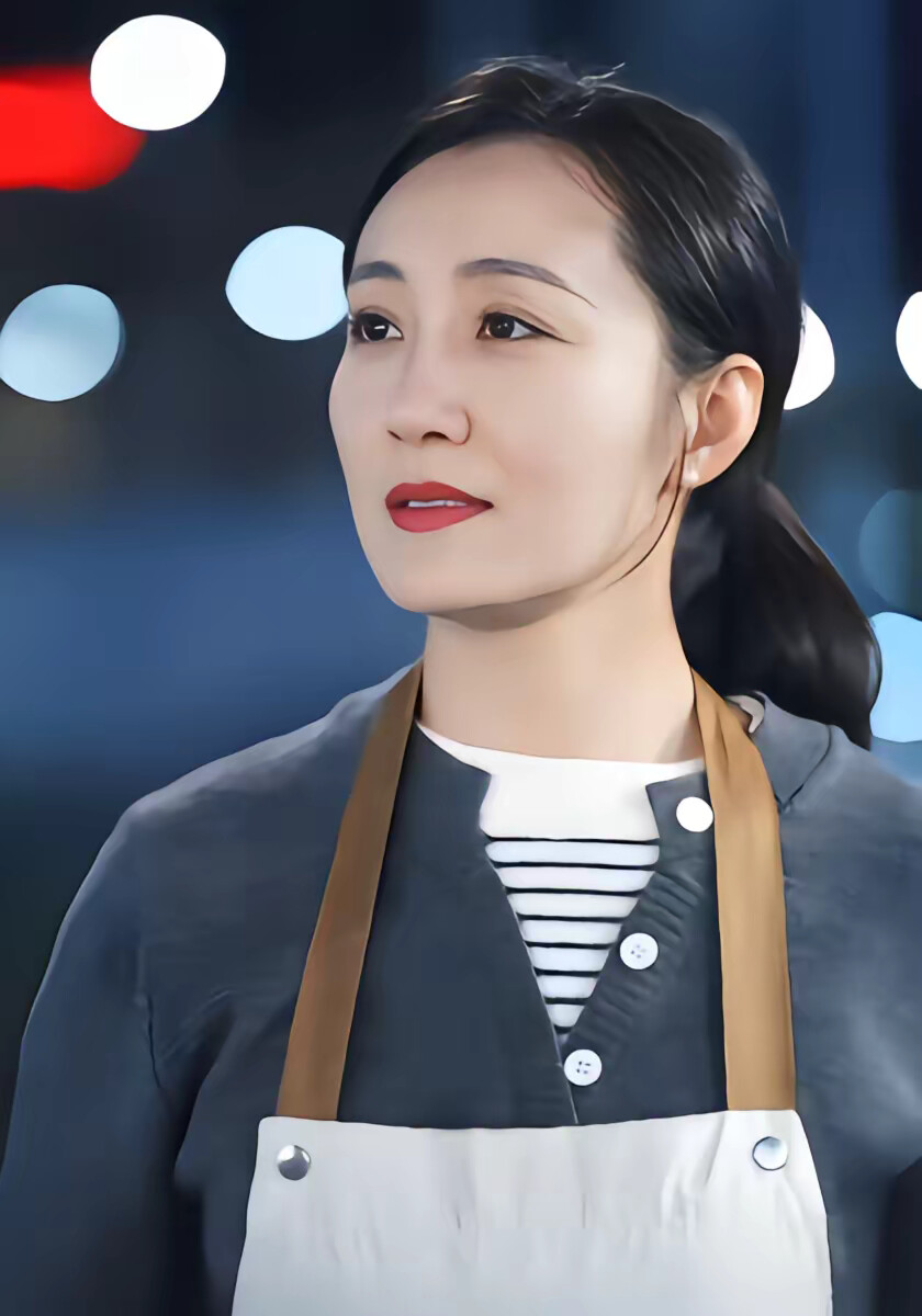 《三十而立，四十而暴富》劇照