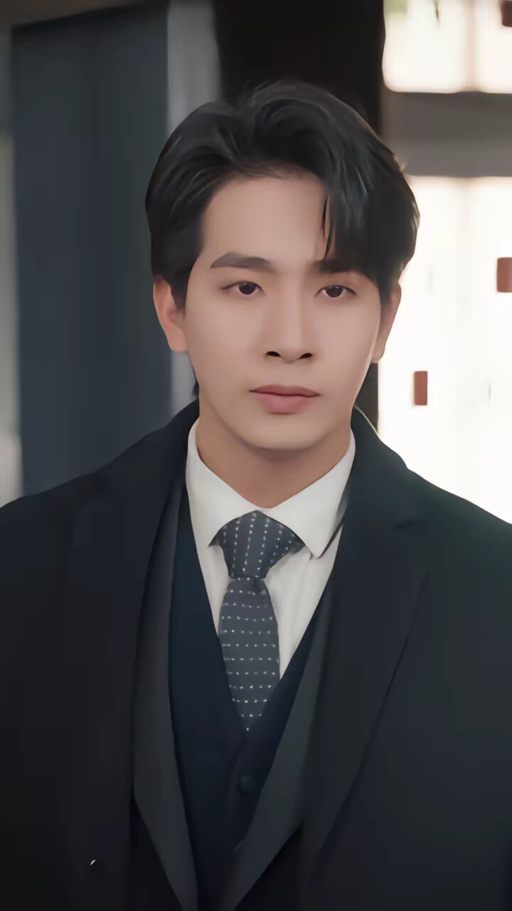 《逃離婚姻後，他步步淪陷》劇照