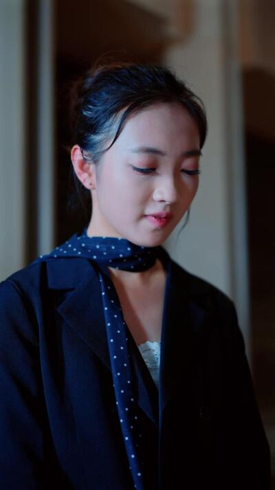 《化身死对头后清算旧债》剧照