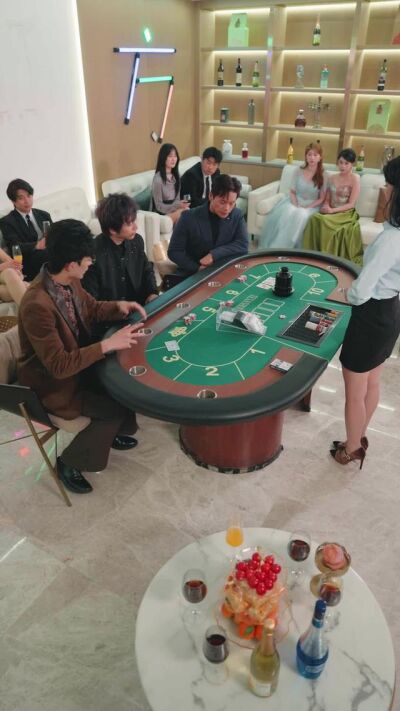 《無敵保鏢，高冷校花愛上我》劇照