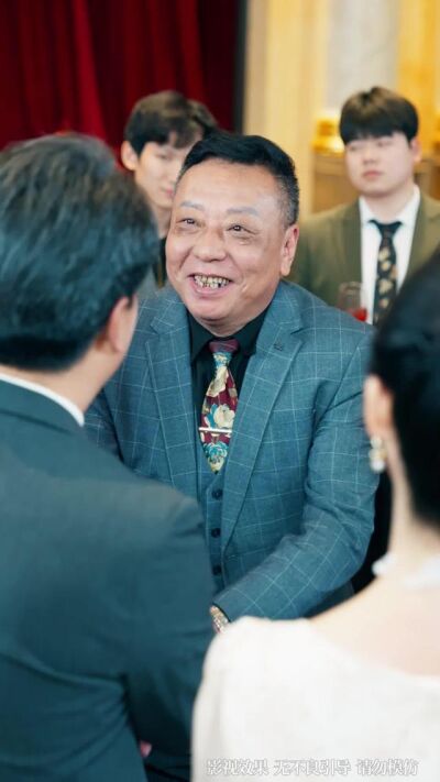 《人到中年，才發現我竟是真少爺》劇照