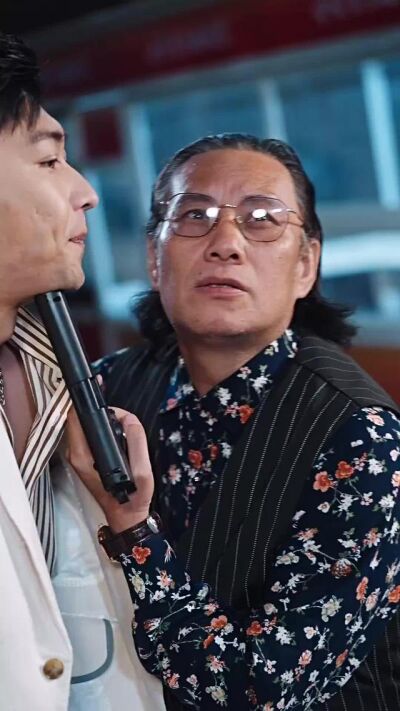 《一覺醒來家裡住滿古人》劇照