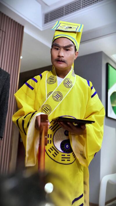 《意外同居遇上超強颱風》劇照