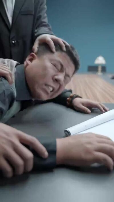 《寒門逆襲坐擁財富》劇照
