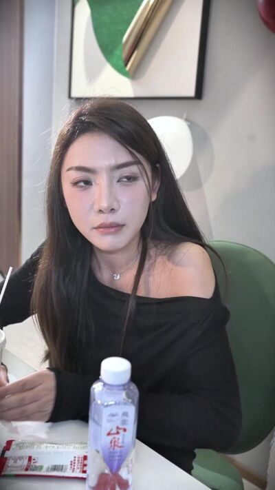 《意外同居遇上超強颱風》劇照